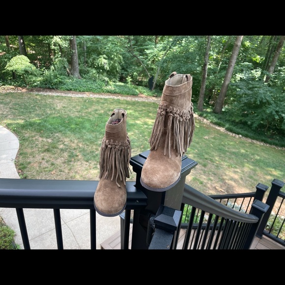 Sbicca Vintage Collection suede fringe boots size 8.5 - Picture 4 of 7